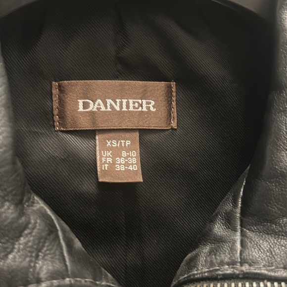 Daniel Womens leather jacket - Picture 2 of 5